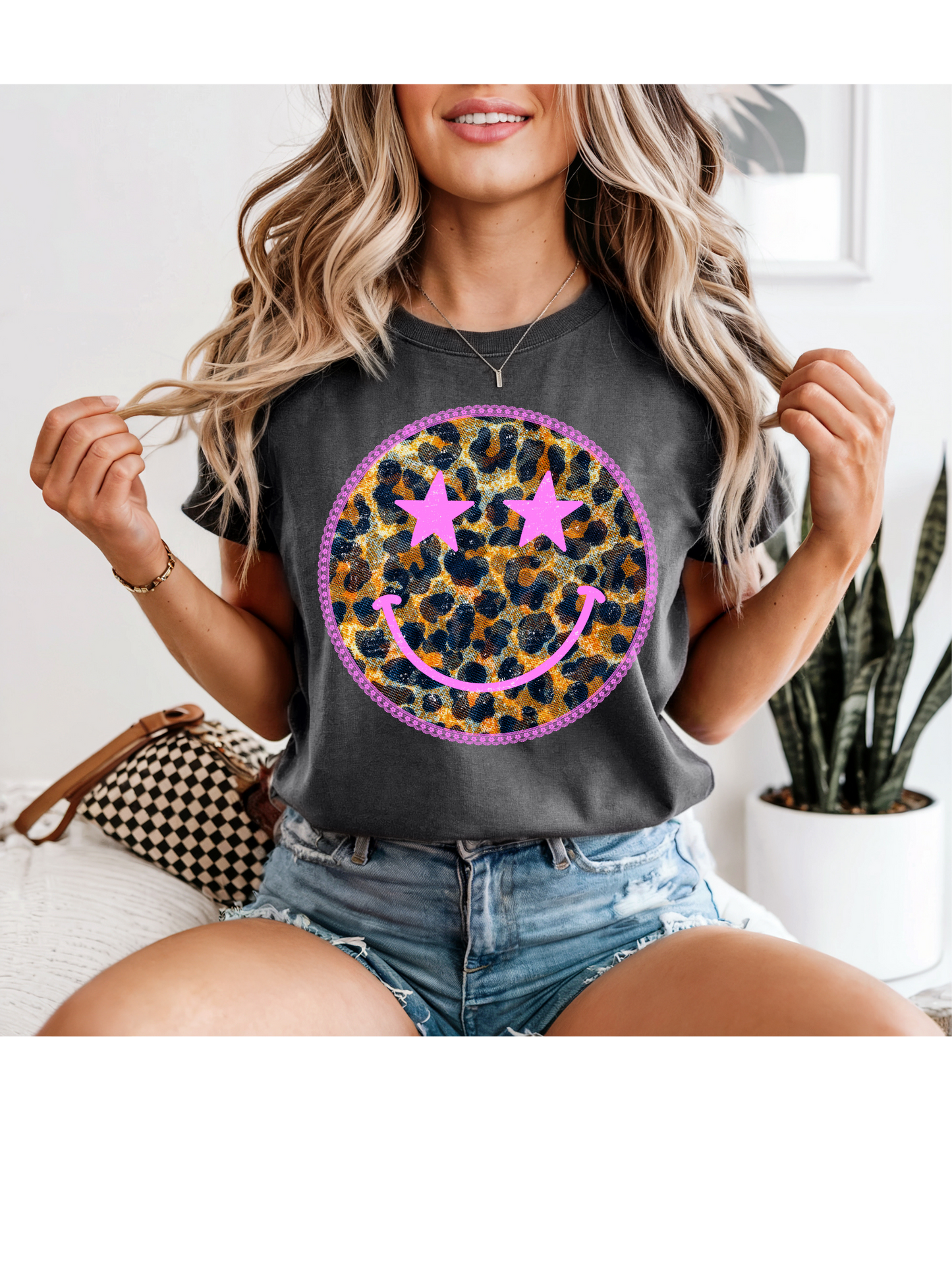 Pink Leopard Smiley